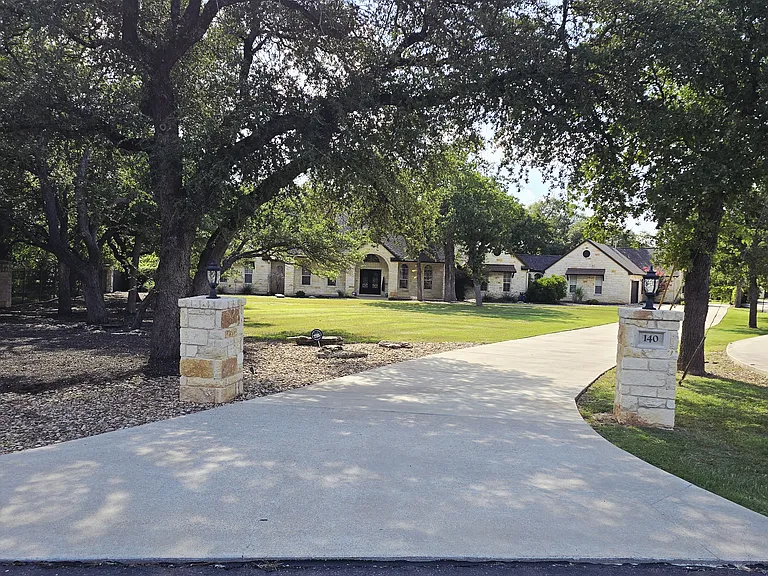 140 Oak Plaza Dr — Photo 5