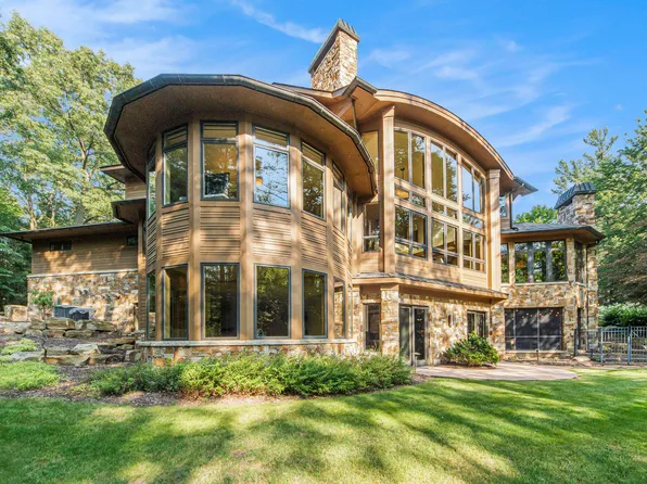 4025 Forest Acres, Muskegon, MI 49441