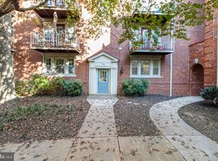1405 E Abingdon Dr APT 2, Alexandria, VA 22314