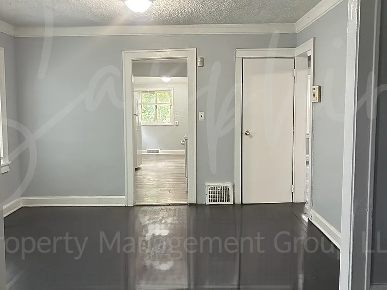 5344 Brooklyn Ave — Photo 4