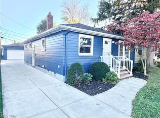 8409 Wainstead Dr, Parma, OH 44129