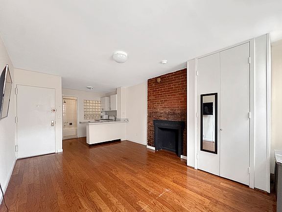 3rd image of 55 1st Ave APT 8
