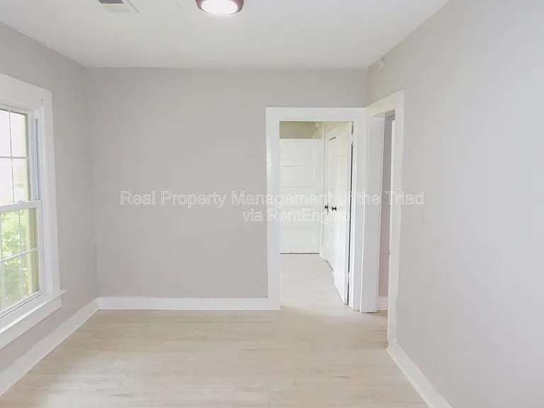 1217 Pearson Pl — Photo 5
