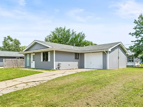 721 S 18th St, Council Bluffs, IA 51501