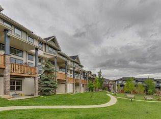 55 W Panatella Rd NW, Calgary, AB T3K0S7