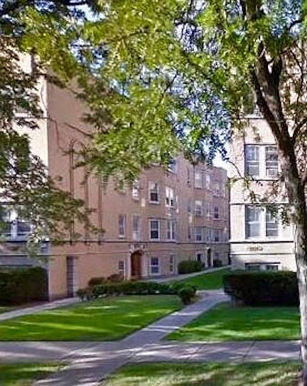 1st image of 1924 W Morse Ave APT 1N