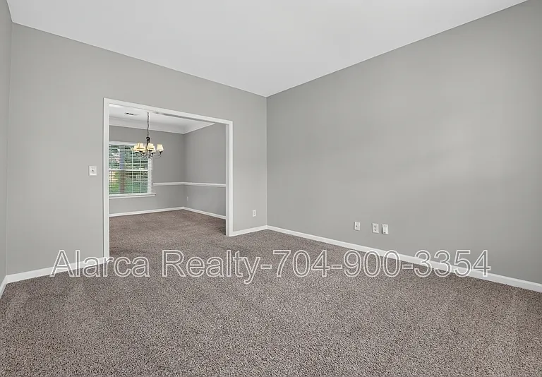 2041 White Cedar Ln — Photo 12