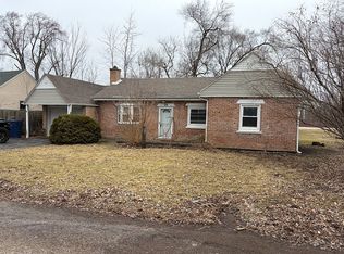 20 Matts Rd, Fox Lake, IL 60020