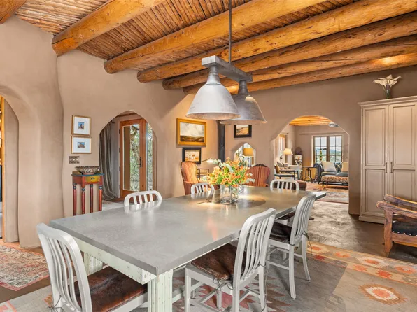 17 Sunlit Dr W, Santa Fe, NM 87508