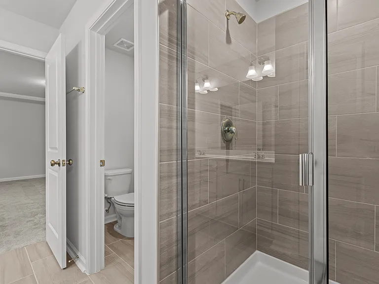 5860 Woodlawn Dr — Photo 26