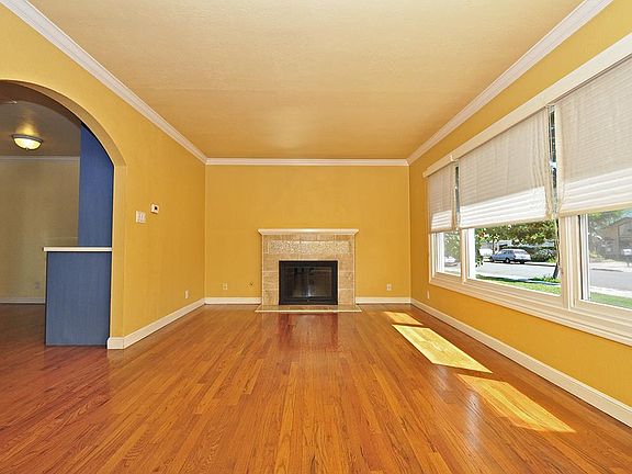5th image of 485 Wilson Ave