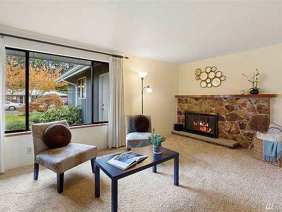 3rd image of 4107 Westview Dr NE