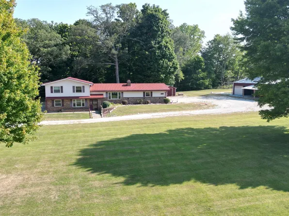 8141 Wheeling Pike, Jonesboro, IN 46938