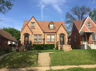 8625 Tara Ln, Saint Louis, MO 63147