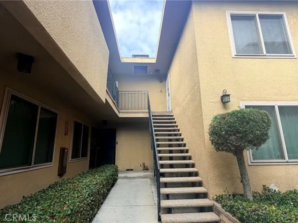 110 E Hillcrest Blvd, Inglewood, CA 90301