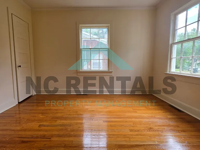 1313 Holman St — Photo 20