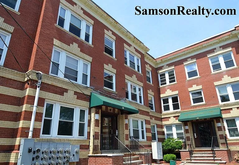 18 Medway St #5 — Photo 1