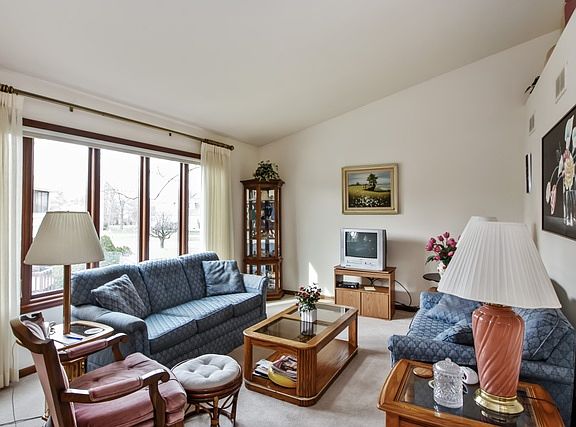 2nd image of 9320 Drummond Dr #6