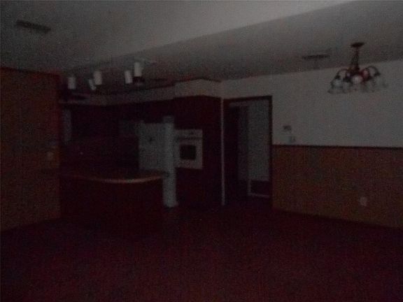 4th image of 4750 Pamela Dr