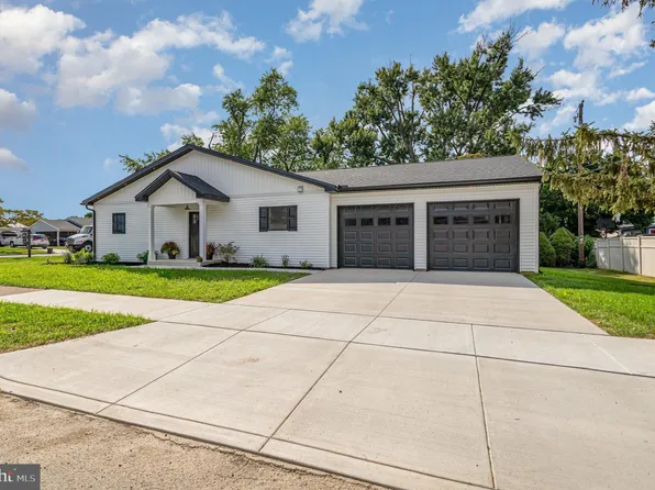 613 E Keller St, Mechanicsburg, PA 17055