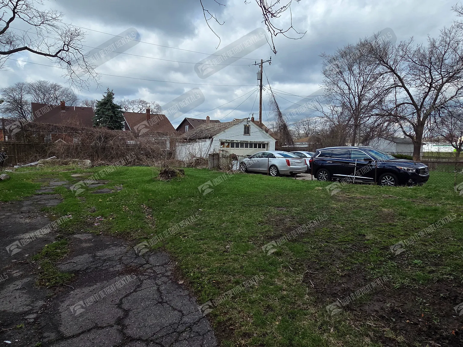 House- Multi Family — Photo 3