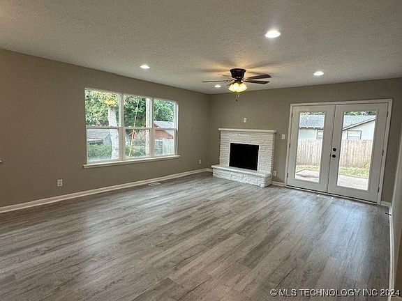 5th image of 13143 S Ash St