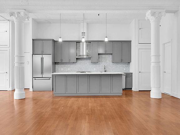 3rd image of 115 Wooster St #4F