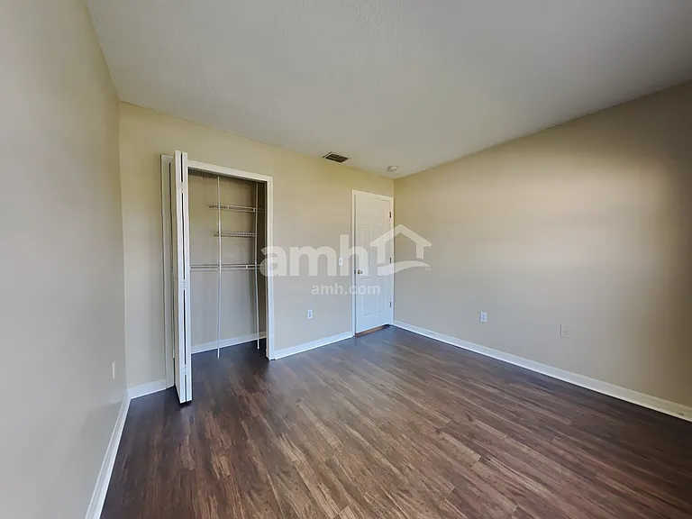 1625 Hudderfield Cir — Photo 20