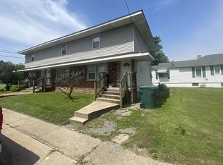 315 S 2nd St, Madison, IL 62060