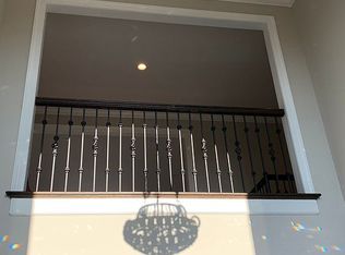 2091 Trenton Rd, Libertyville, IL 60048