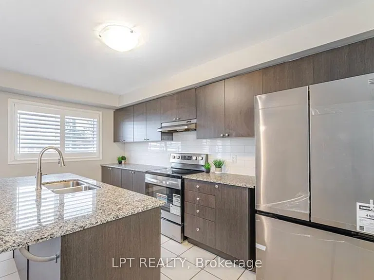 554 Goldenrod Ln #140 — Photo 16