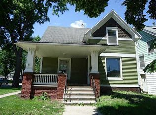 900 Ellis Blvd NW, Cedar Rapids, IA 52405