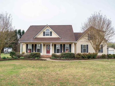 209 Roundstone Dr, Inman, SC, 29349