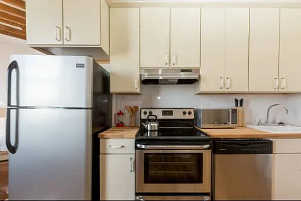 Rented by Dream Space Realty | media 7