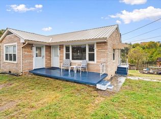 10528 Thorn Grove Pike, Strawberry Plains, TN 37871