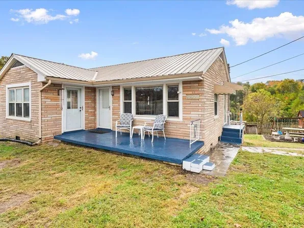 10528 Thorn Grove Pike, Strawberry Plains, TN 37871