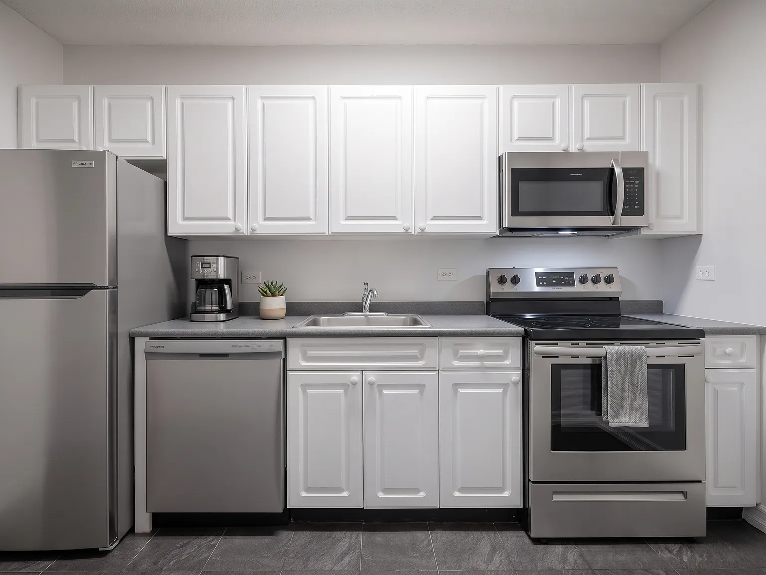 321 West 54th Street — Photo 2