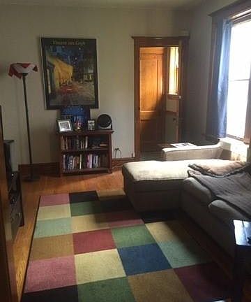 3rd image of 3739 N Greenview Ave #2REAR