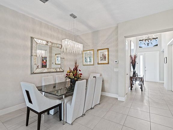 4th image of 9605 Brook Isles Ave