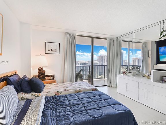 3rd image of 19667 Turnberry Way APT 27C