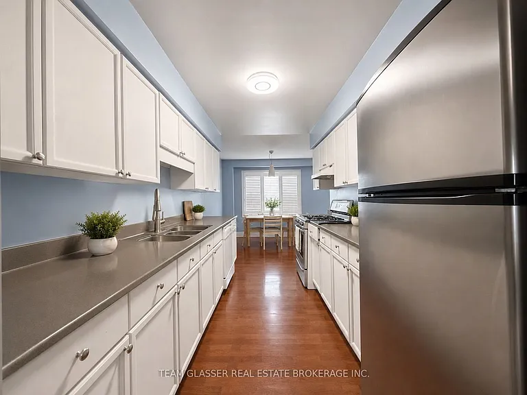 1500 Richmond St #80 — Photo 12