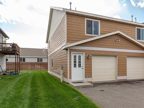 2nd image of 1130 Cruiser Ln #1130M