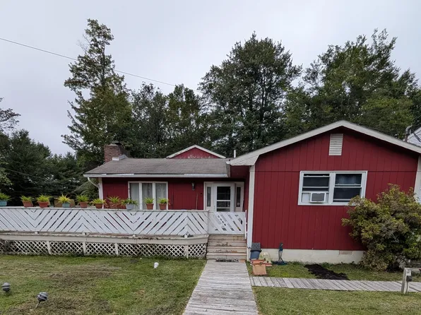 3158 Carobeth Dr, Tobyhanna, PA 18466
