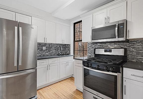 2nd image of 211 W 149th St APT 2D