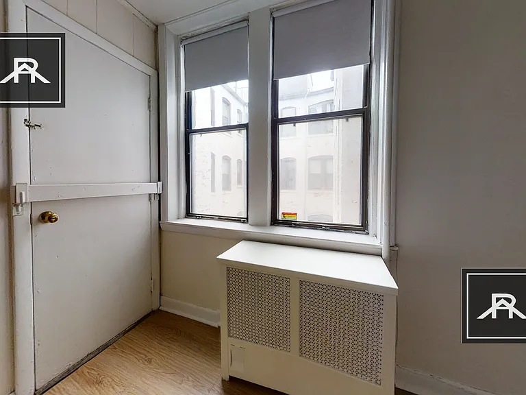 1133 Commonwealth Ave #5 — Photo 8