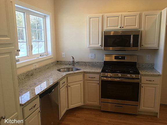 Kitchen corner sink