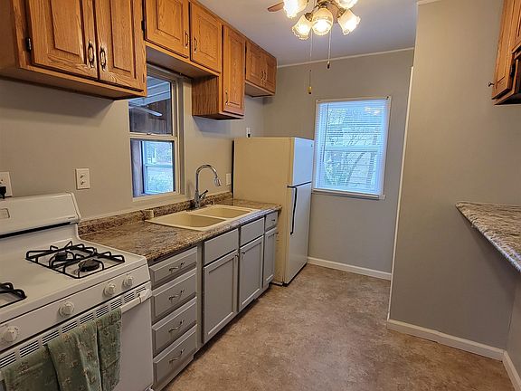 2nd image of 3314 Summerdale Ave