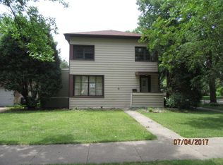 200 S Edward St, Mount Prospect, IL 60056