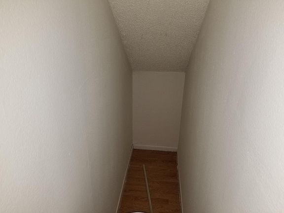 5th image of 11005 Hartsook St #108