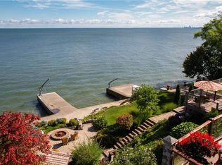 30540 Lake Rd, Bay Village, OH 44140